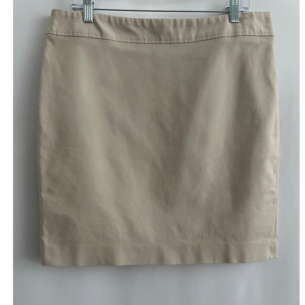 Banana Republic Sleek Skirt 14 Beige Minimalist Clean Girl Career Preppy